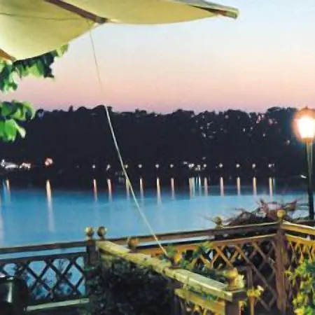 فندق Degli Angeli كاستل غاندولفو