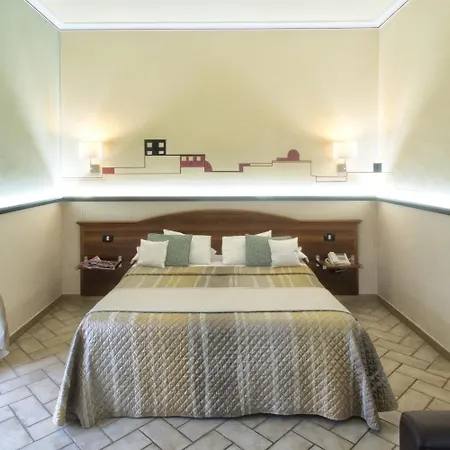 فندق Degli Angeli 4*