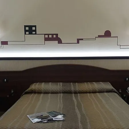 فندق Degli Angeli 4*