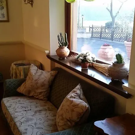 酒店 德洋杰利别墅酒店 冈多菲堡