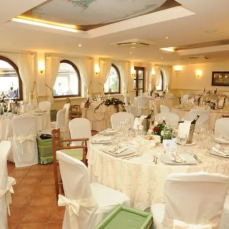 Degli Angeli 4* كاستل غاندولفو